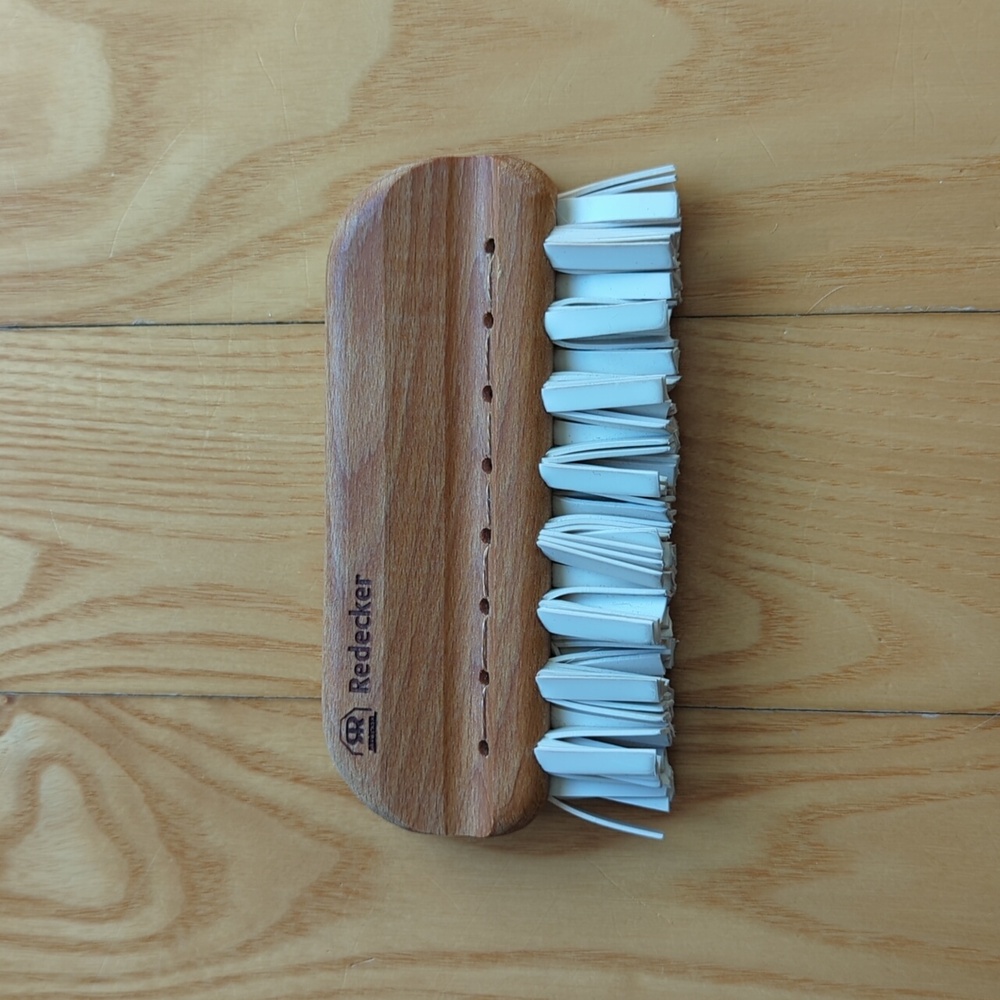 🍄 Redecker - Lint Brush